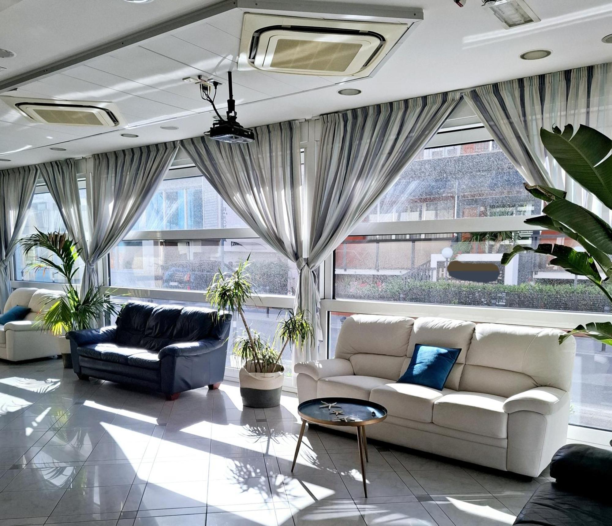 Hotel Brotas Римини Екстериор снимка